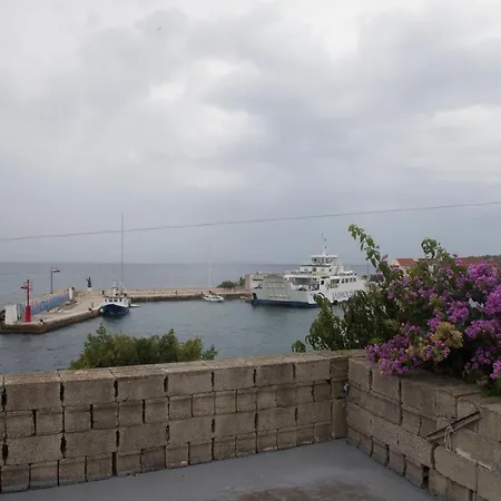 Kuca Marija I Velimir Guest house Sucuraj