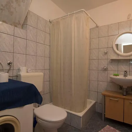 Kuca Marija I Velimir Guest house Sucuraj