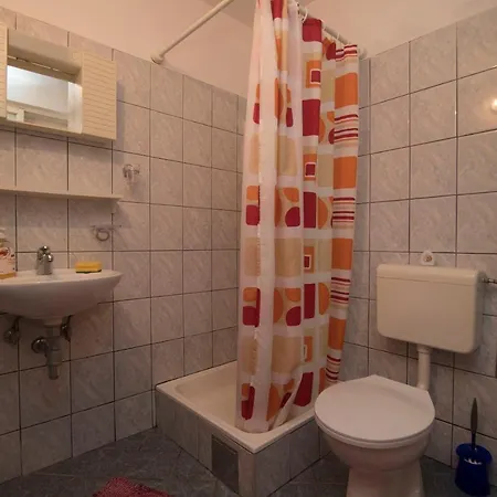 Kuca Marija I Velimir Sucuraj